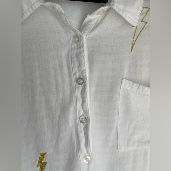 Torrid Drop Shoulder Button-Front Top - Lightning White - Picture 3 of 8